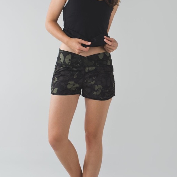 lululemon athletica Pants - Lululemon Sunset Salutation Shorts